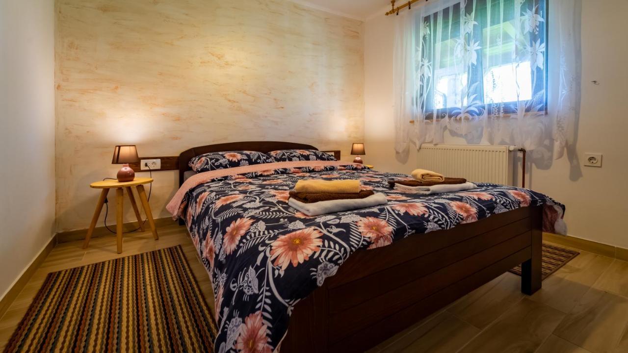 Holiday Home "Sleme" With Jacuzzi, Big Garden And Arbor With Fireplace Skrad Zewnętrze zdjęcie